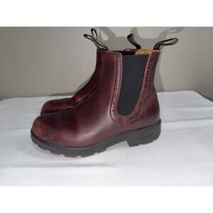 Blundstone Women’s Classic Chelsea Boots Brogue Shiraz Burgundy Leather Sz US 7